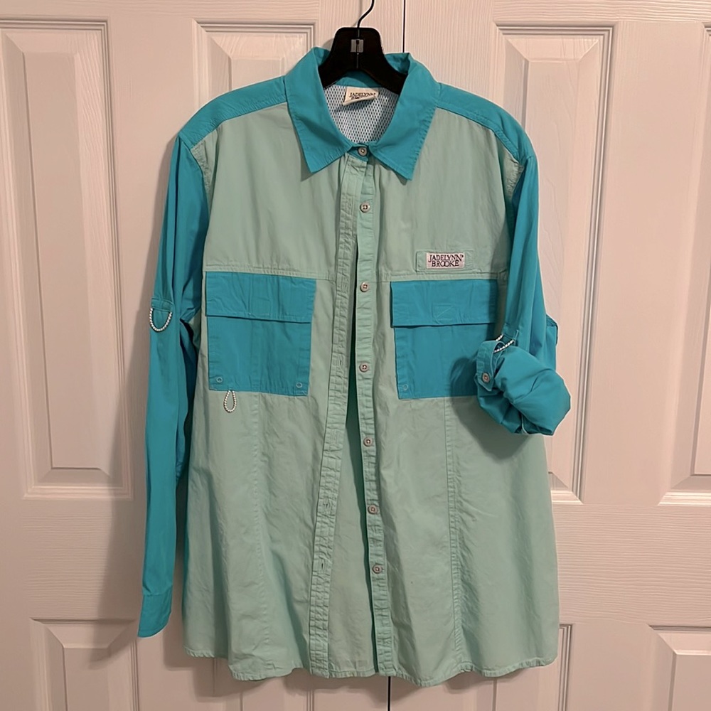 Jadelynn Brooke Large Mint Green and Teal Button Down Shirt